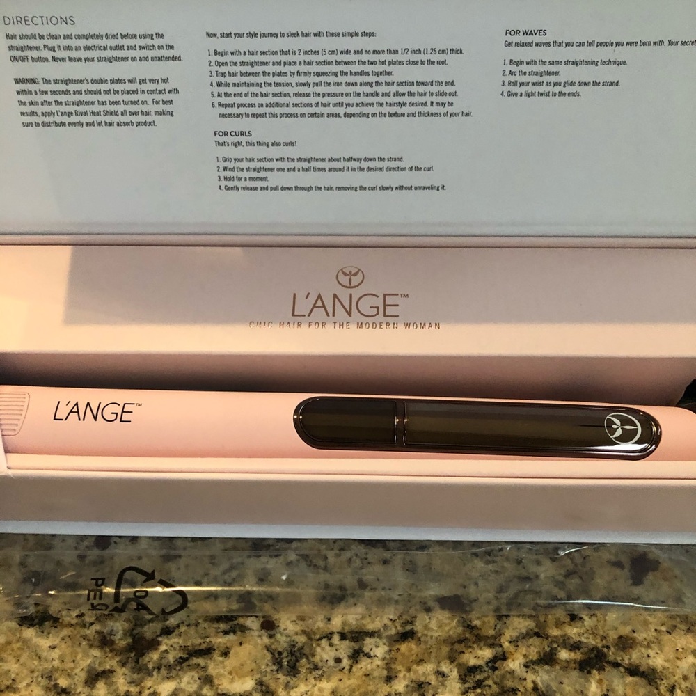L’Ange Le Reve NIB flat iron! Never used!!